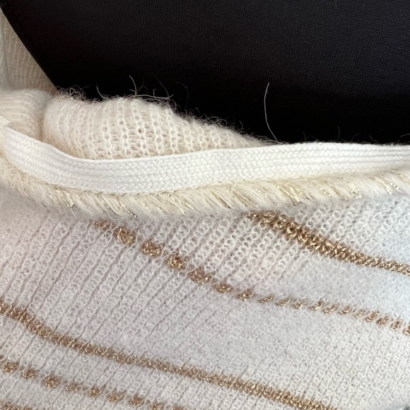 Sézane Sweater - Picture 8 of 11